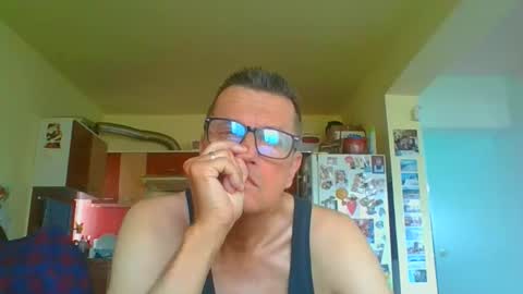 ulmeni4 online show from April 8, 2026, 7:41 am