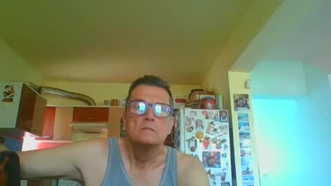 ulmeni4 online show from April 16, 2026, 8:15 am