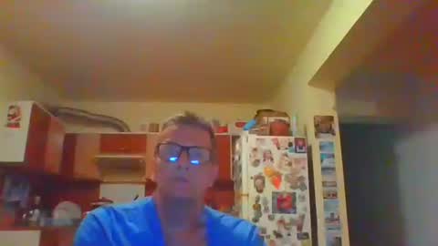 ulmeni4 online show from April 19, 2026, 6:21 pm