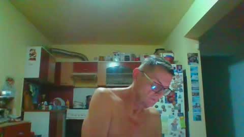 Snapshot of ulmeni4 chatting on June 26, 2026, 12:15 am ulmeni4 online show from June 26, 2026, 12:15 am