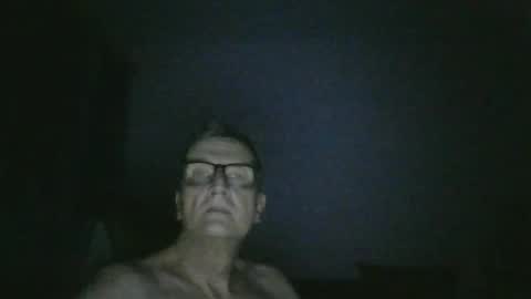Snapshot of ulmeni4 chatting on June 28, 2026, 9:43 pm ulmeni4 online show from June 28, 2026, 9:43 pm