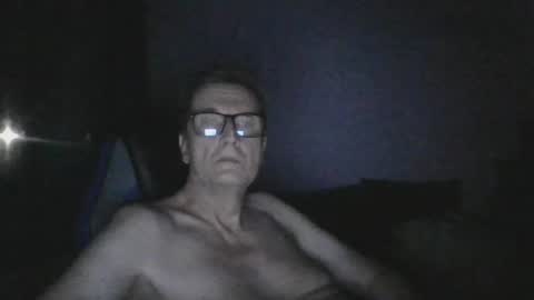 Snapshot of ulmeni4 chatting on August 2, 2026, 7:12 pm ulmeni4 online show from August 2, 2026, 7:12 pm