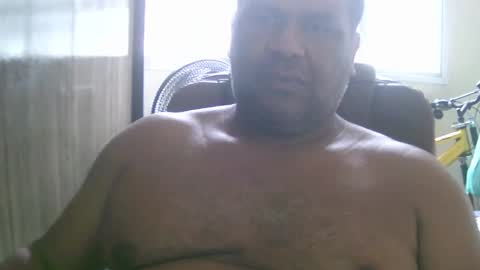 ulmo_br online show from November 7, 2025, 2:06 pm