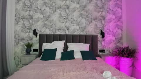 Melena online show from October 10, 2025, 2:43 am