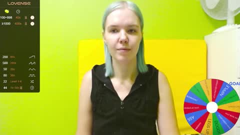 Roxy online show from October 24, 2025, 2:46 pm