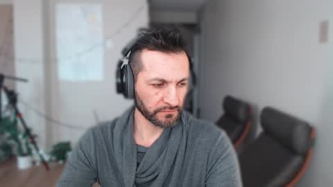 ultratoaster online show from January 21, 2025, 6:12 pm