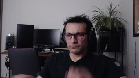 ultratoaster online show from October 23, 2025, 7:29 am