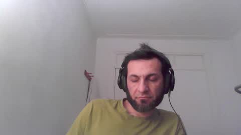 ultratoaster online show from December 17, 2025, 5:57 am