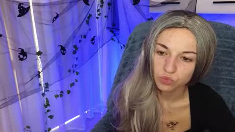 Ulyana online show from October 31, 2025, 5:41 am