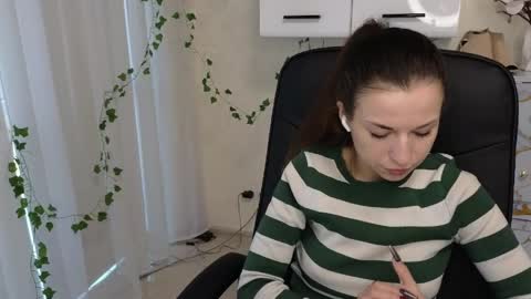 Ulyana online show from April 22, 2026, 4:15 am