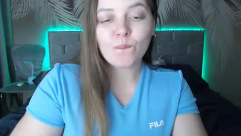 Ulyana online show from January 5, 2025, 9:48 am