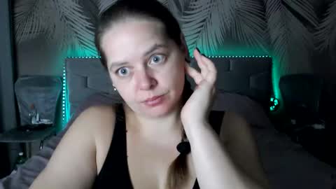 Ulyana online show from October 31, 2025, 7:20 am