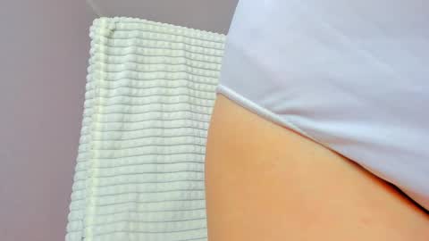 umnizza7777 online show from February 21, 2025, 8:18 am