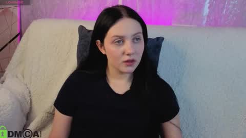 umy_dream online show from November 7, 2025, 3:28 am