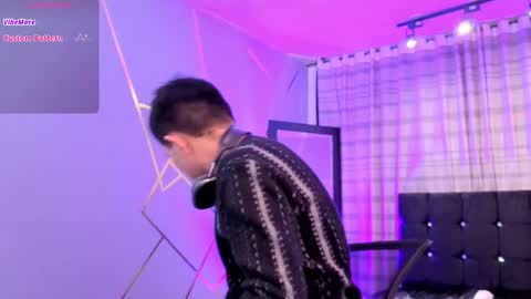 un_sluttyy online show from December 3, 2025, 11:30 am