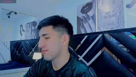 un_sluttyy online show from April 22, 2026, 11:23 am