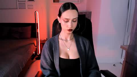 unaericaabistrong online show from April 5, 2026, 6:38 pm