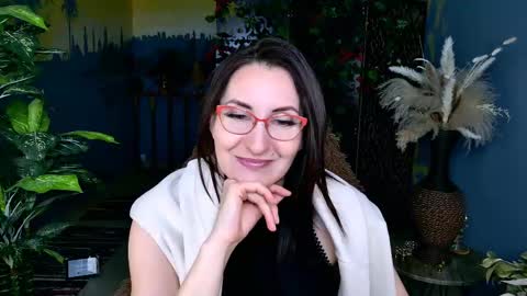 UnaTera online show from March 23, 2026, 5:33 am