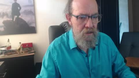 Snapshot of uncle_hottiecb chatting on June 28, 2026, 5:19 pm Uncle Hottie online show from June 28, 2026, 5:19 pm