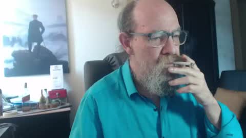 Snapshot of uncle_hottiecb chatting on July 8, 2026, 3:49 pm Uncle Hottie online show from July 8, 2026, 3:49 pm