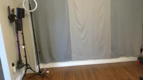 Buzz Bigcock online show from April 15, 2026, 7:58 pm