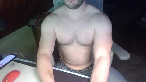 Under the desk online show from March 18, 2026, 9:29 pm