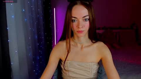 Under The Skin online show from February 7, 2025, 4:35 pm