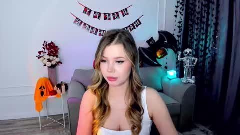 Alice online show from October 12, 2025, 7:46 pm