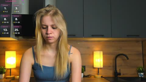 Snapshot of unforgettable_emotions chatting on December 11, 2024, 10:49 pm Im online every day 1700 GMT-4 online show from December 11, 2024, 10:49 pm