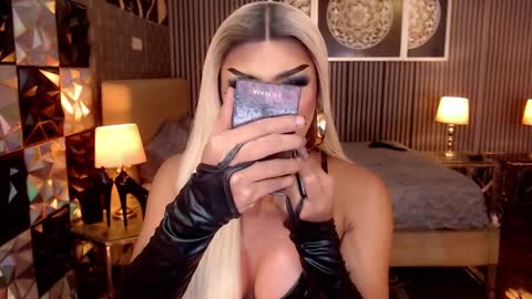 BRIANNA online show from April 8, 2026, 6:19 pm