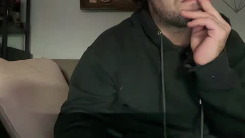 universalstudihoes online show from December 21, 2024, 9:44 am