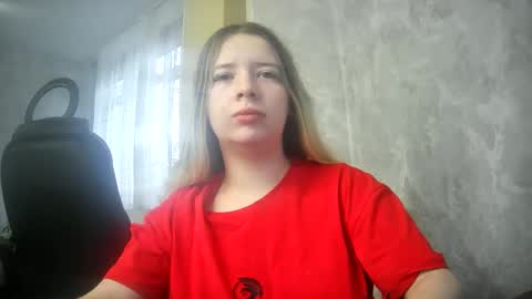 Snapshot of universeemily chatting on November 4, 2025, 7:51 am UniverseEmily online show from November 4, 2025, 7:51 am