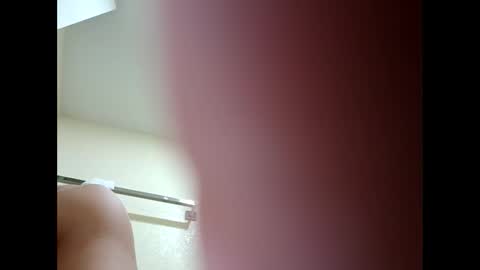 unknownpeopl online show from January 27, 2025, 12:48 pm