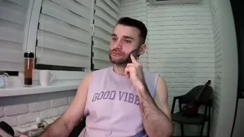 Snapshot of unnknow2024 chatting on April 8, 2026, 6:19 pm SlavaVibes online show from April 8, 2026, 6:19 pm