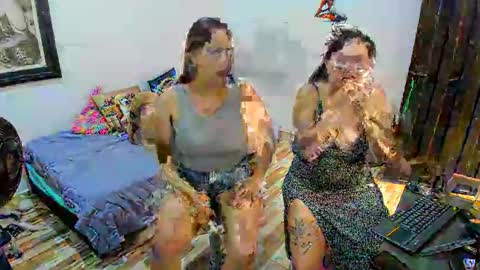 Kary and jhoa online show from November 15, 2025, 7:43 pm