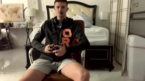 Stepbro online show from February 10, 2025, 8:00 pm