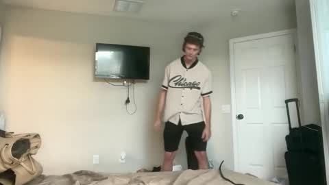 Stepbro online show from September 17, 2025, 8:10 pm