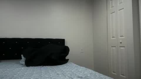 Stepbro online show from November 23, 2025, 10:48 am