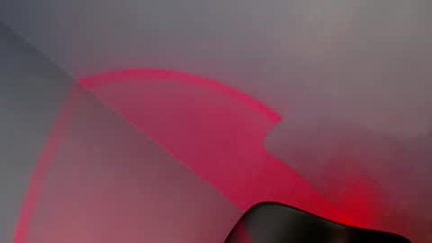 Lola online show from October 26, 2025, 6:52 am