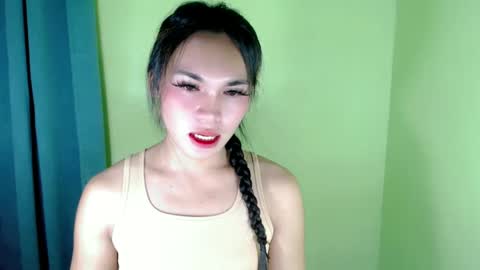 QUEENSY online show from February 14, 2025, 5:57 pm