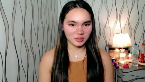 QUEENSY online show from October 8, 2025, 4:43 am