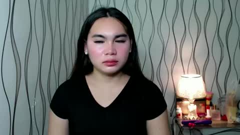 QUEENSY online show from December 17, 2025, 10:43 am