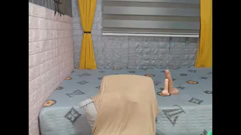 ur_petitejaya online show from October 8, 2025, 7:44 pm