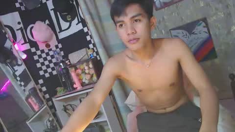 ur_shan21 online show from March 19, 2026, 3:49 pm