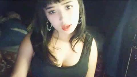urasian_baby online show from November 30, 2025, 1:48 pm