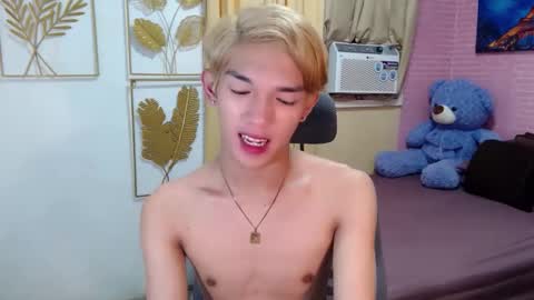 Snapshot of urasian_john20 chatting on April 12, 2026, 4:39 am urasian_john20 online show from April 12, 2026, 4:39 am