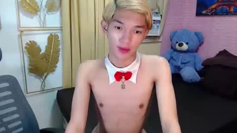 Snapshot of urasian_john20 chatting on April 29, 2026, 1:59 pm urasian_john20 online show from April 29, 2026, 1:59 pm