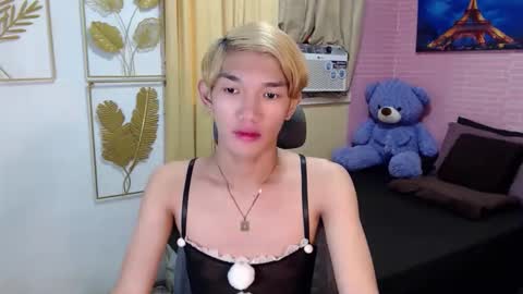 Snapshot of urasian_john20 chatting on May 7, 2026, 1:22 am urasian_john20 online show from May 7, 2026, 1:22 am