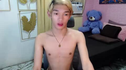 Snapshot of urasian_john20 chatting on May 18, 2026, 4:13 pm urasian_john20 online show from May 18, 2026, 4:13 pm