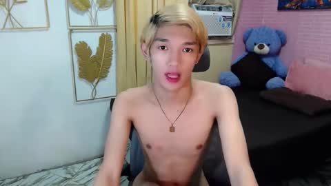Snapshot of urasian_john20 chatting on May 20, 2026, 6:08 am urasian_john20 online show from May 20, 2026, 6:08 am
